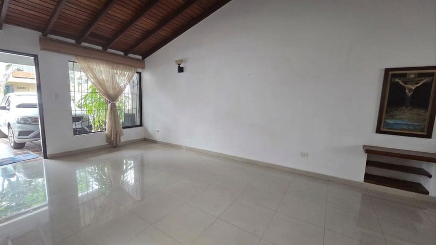 Casa de 3 alcobas en arriendo en Ciudad Capri, Cali, 90 m² · foto 3 de 12