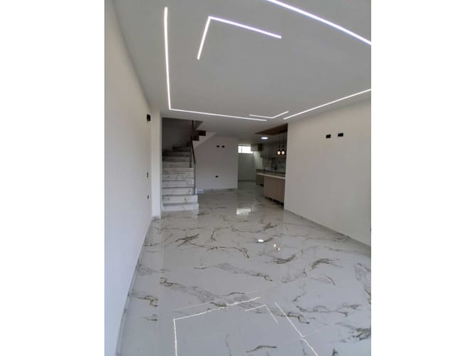 Apartamento de 4 alcobas en venta en Cabañitas, Bello, 220 m² · foto 3 de 23
