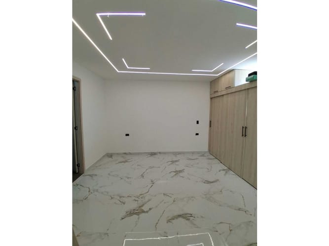 Apartamento de 4 alcobas en venta en Cabañitas, Bello, 220 m² · foto 8 de 23