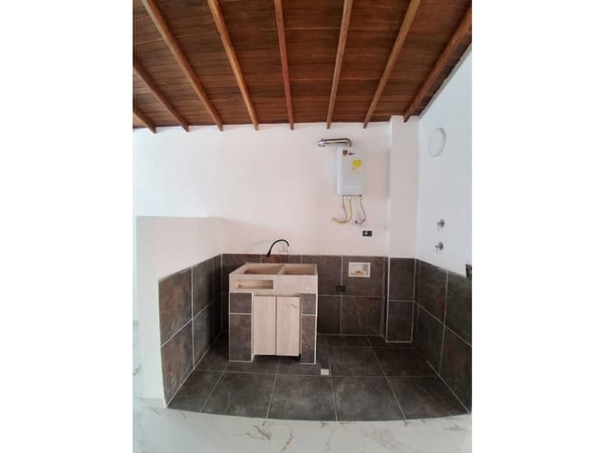 Apartamento de 4 alcobas en venta en Cabañitas, Bello, 220 m² · foto 16 de 23