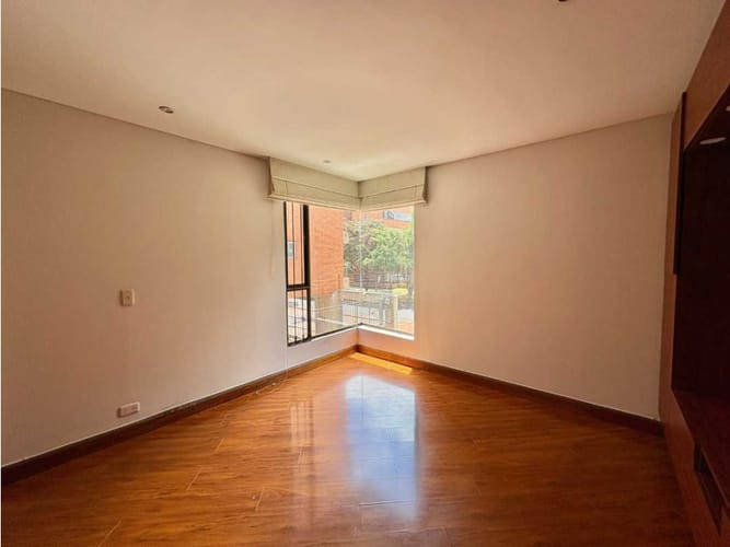 Apartamento de 3 alcobas en arriendo en Santa Barbara, Bogotá, 181 m² · foto 6 de 22