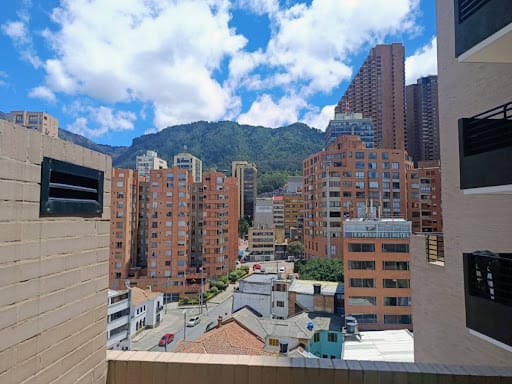 Apartaestudio en arriendo en Teusaquillo, Bogotá, 30 m² · foto 14 de 23