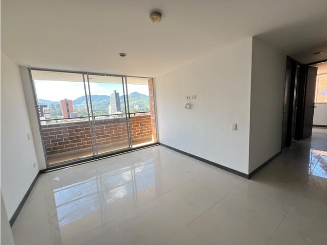 Apartamento de 3 alcobas en arriendo en Lagos De La Doctora, Sabaneta, 78 m² · foto 5 de 17
