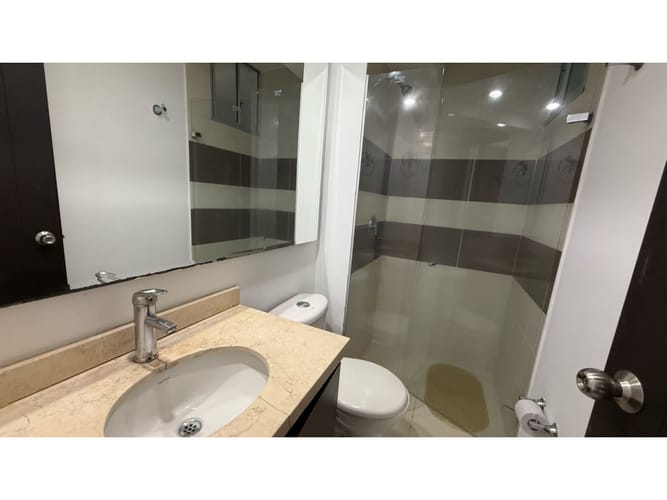 Apartamento de 3 alcobas en arriendo en La Flora, Cali, 75 m² · foto 7 de 24