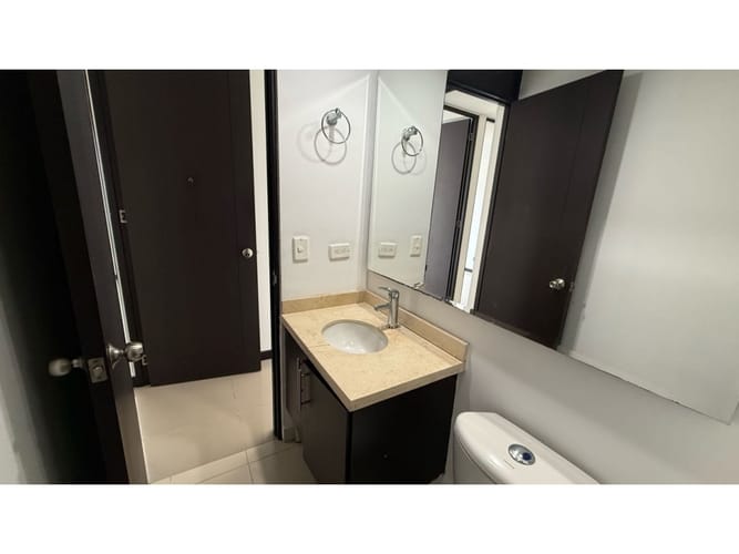 Apartamento de 3 alcobas en arriendo en La Flora, Cali, 75 m² · foto 9 de 24