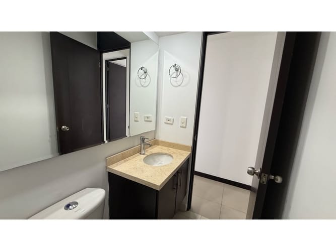 Apartamento de 3 alcobas en arriendo en La Flora, Cali, 75 m² · foto 14 de 24