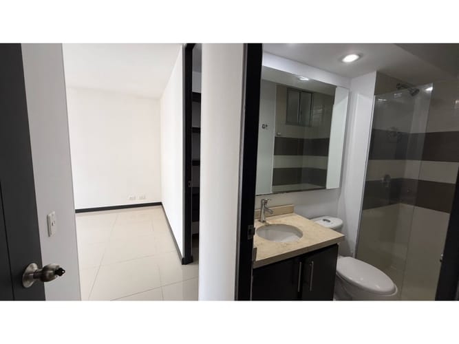 Apartamento de 3 alcobas en arriendo en La Flora, Cali, 75 m² · foto 16 de 24