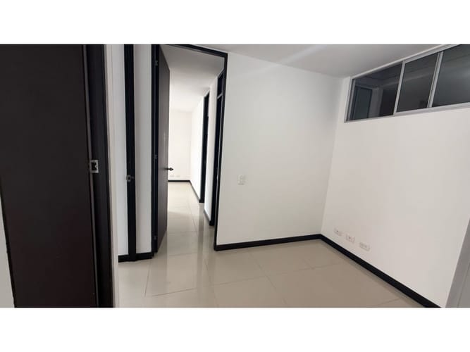 Apartamento de 3 alcobas en arriendo en La Flora, Cali, 75 m² · foto 19 de 24