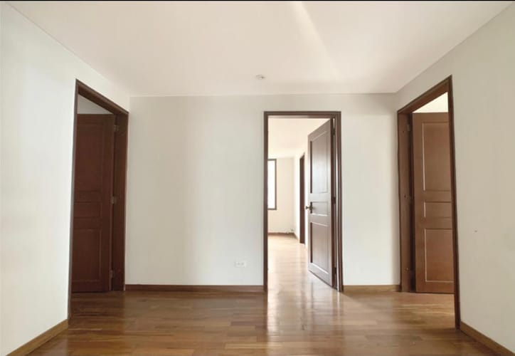 Apartamento de 3 alcobas en venta en Santa Barbara Oriental, Bogotá, 180 m² · foto 6 de 10