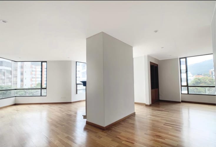 Apartamento de 3 alcobas en venta en Santa Barbara Oriental, Bogotá, 180 m² · foto 7 de 10