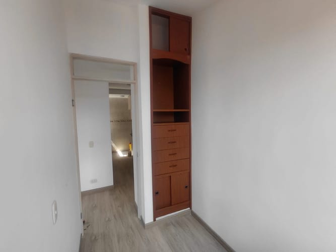 Apartamento de 3 alcobas en arriendo en Santa Rosita, Bogotá, 52 m² · foto 2 de 11