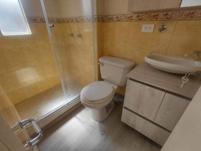 Apartamento de 3 alcobas en arriendo en Santa Rosita, Bogotá, 52 m² · foto 10 de 11