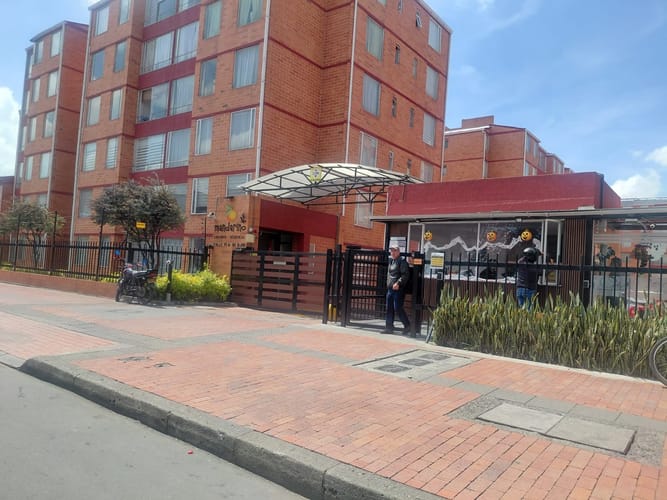 Apartamento de 3 alcobas en arriendo en Santa Rosita, Bogotá, 52 m² · foto 11 de 11