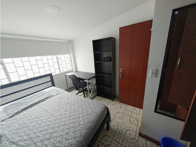 Apartaestudio en arriendo en Santa Isabel Sur, Bogotá, 10 m² · foto 1 de 13