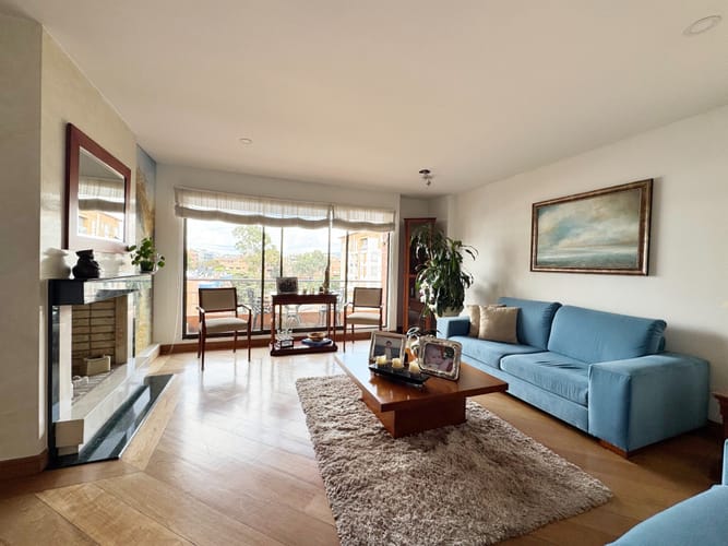 Apartamento de 4 alcobas en venta en Chicó Navarra, Bogotá, 218 m² · foto 3 de 18