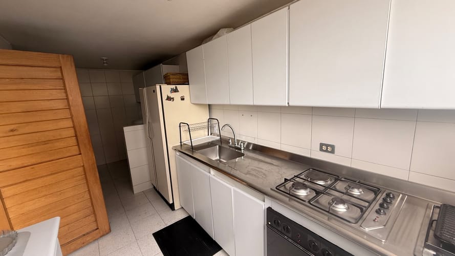 Apartamento de 3 alcobas en venta en Chico Norte, Bogotá, 146 m² · foto 8 de 19