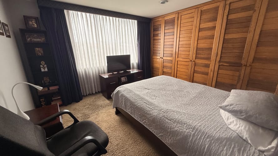 Apartamento de 3 alcobas en venta en Chico Norte, Bogotá, 146 m² · foto 18 de 19