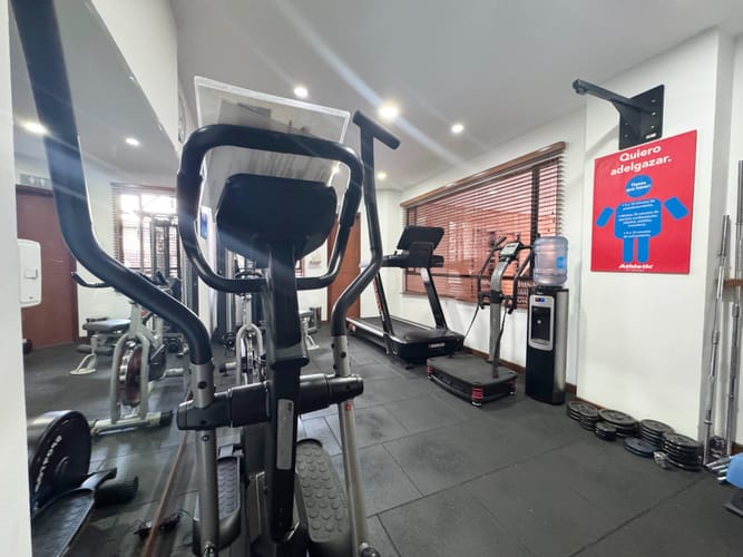Apartamento de 4 alcobas en venta en Chicó Navarra, Bogotá, 218 m² · foto 16 de 18