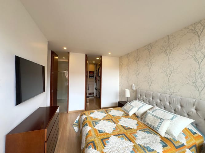 Apartamento de 3 alcobas en venta en Santa Barbara, Bogotá, 131 m² · foto 19 de 24
