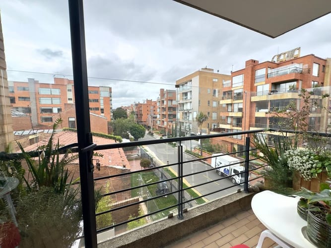 Apartamento de 3 alcobas en venta en Santa Barbara, Bogotá, 131 m² · foto 9 de 24