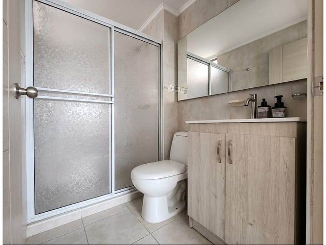Apartamento de 3 alcobas en venta en Castilla, Bogotá, 57 m² · foto 4 de 10