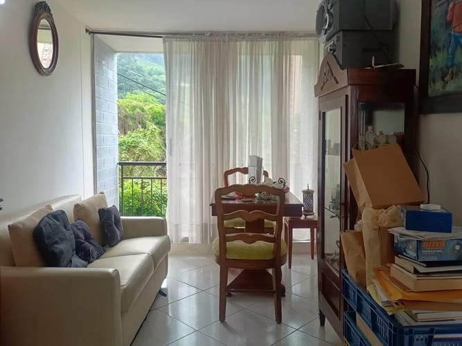 Apartamento de 2 alcobas en arriendo en Asomadera No.3, Medellín, 40 m² · foto 4 de 10