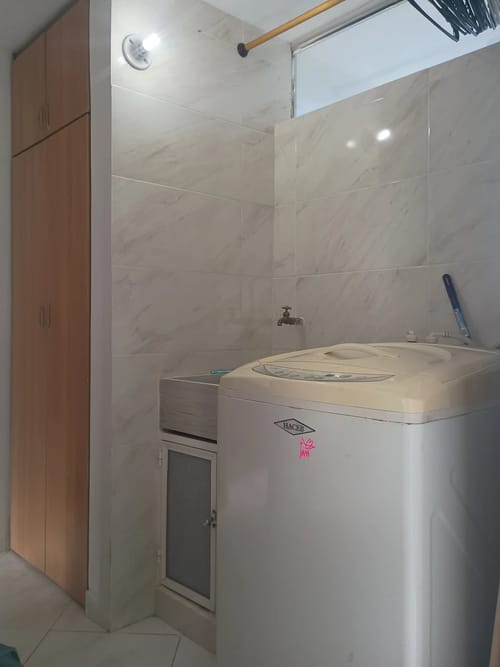 Apartamento de 2 alcobas en arriendo en Asomadera No.3, Medellín, 40 m² · foto 6 de 10