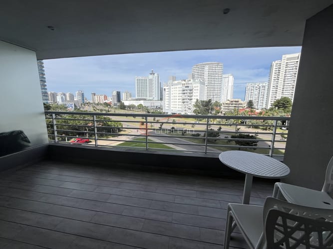 Venta y Alquiler de apartamento en Punta del Este, mansa · Foto 3