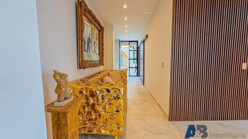 Casa de 3 alcobas en arriendo en Belén, Medellín, 620 m² · foto 6 de 24