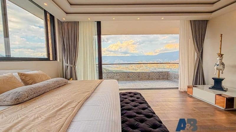 Casa de 3 alcobas en arriendo en Belén, Medellín, 620 m² · foto 15 de 24