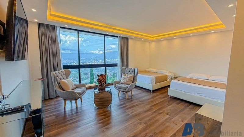 Casa de 3 alcobas en arriendo en Belén, Medellín, 620 m² · foto 18 de 24