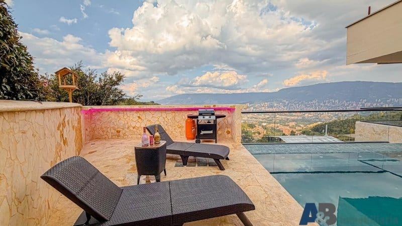 Casa de 3 alcobas en arriendo en Belén, Medellín, 620 m² · foto 20 de 24