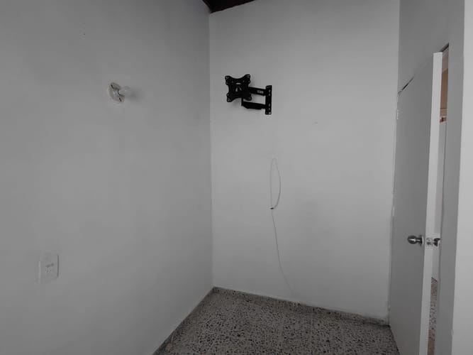 Apartamento de 3 alcobas en arriendo en Prados De Sabaneta, Sabaneta, 110 m² · foto 23 de 23