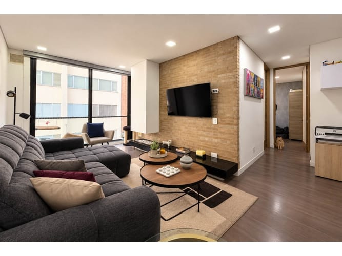 Apartamento de 2 alcobas en venta en Santa Barbara, Bogotá, 78 m² · foto 3 de 13