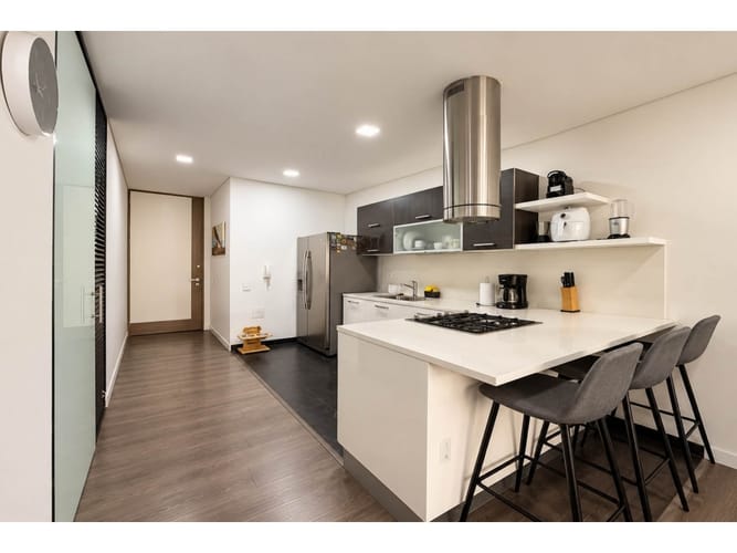 Apartamento de 2 alcobas en venta en Santa Barbara, Bogotá, 78 m² · foto 6 de 13