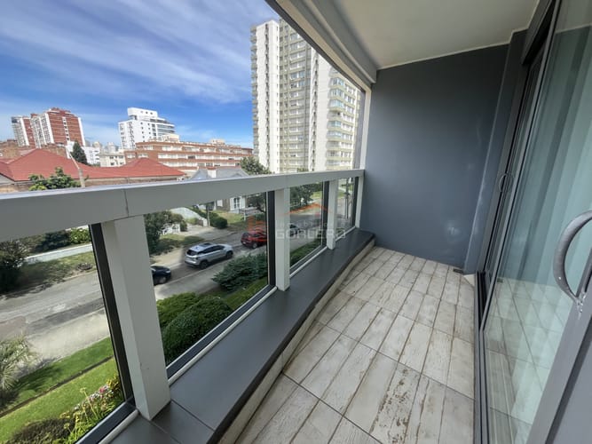 Alquiler en Punta del Este, mansa  a metros del mar · Foto 3