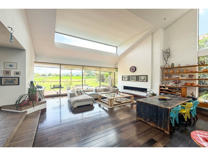 Casa de 3 alcobas en arriendo en Fusca, Chía, 350 m² · foto 3 de 24