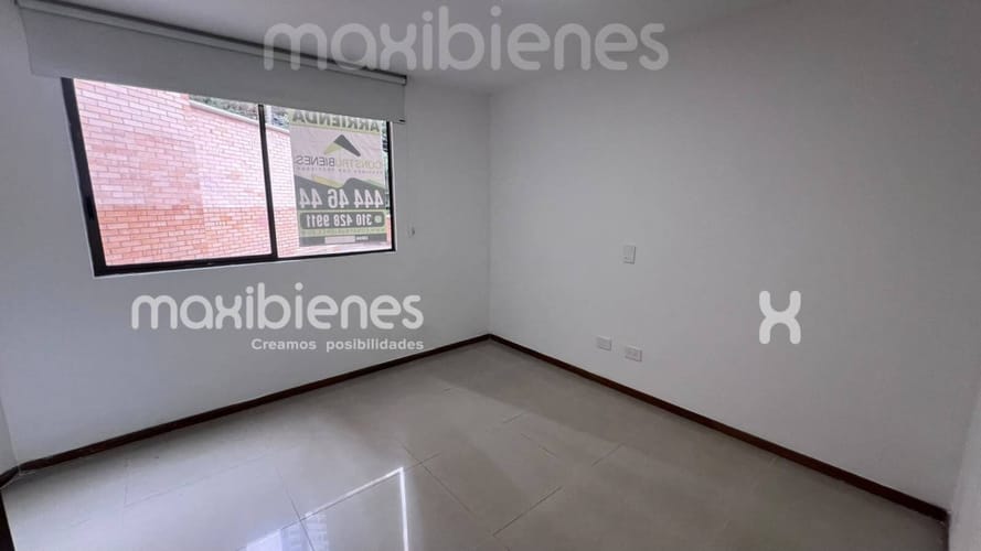 Apartamento de 3 alcobas en arriendo en Aves Maria, Sabaneta, 135 m² · foto 3 de 14
