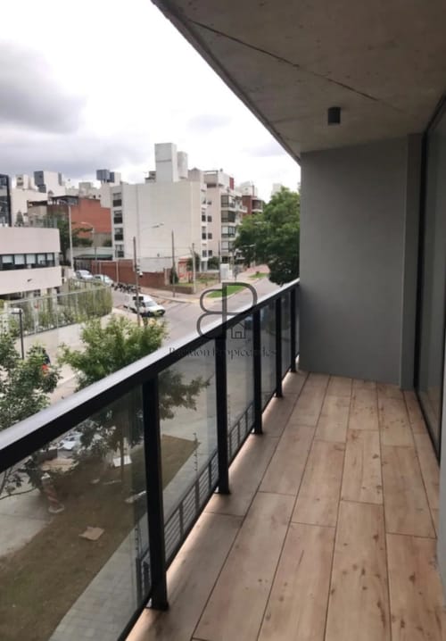 Alquiler Apartamento 2 Dormitorios Buceo balcon y cochera · Foto 3