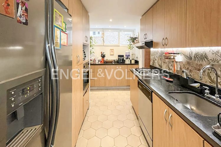 Apartamento de 3 alcobas en venta en Los Rosales, Bogotá, 143 m² · foto 8 de 18