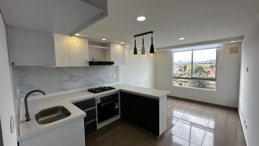 Apartamento de 2 alcobas en arriendo en Colina Campestre, Bogotá, 45 m² · foto 3 de 9