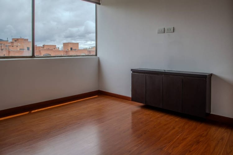 Apartamento de 1 alcoba en venta en Bella Suiza, Bogotá, 64 m² · foto 9 de 15