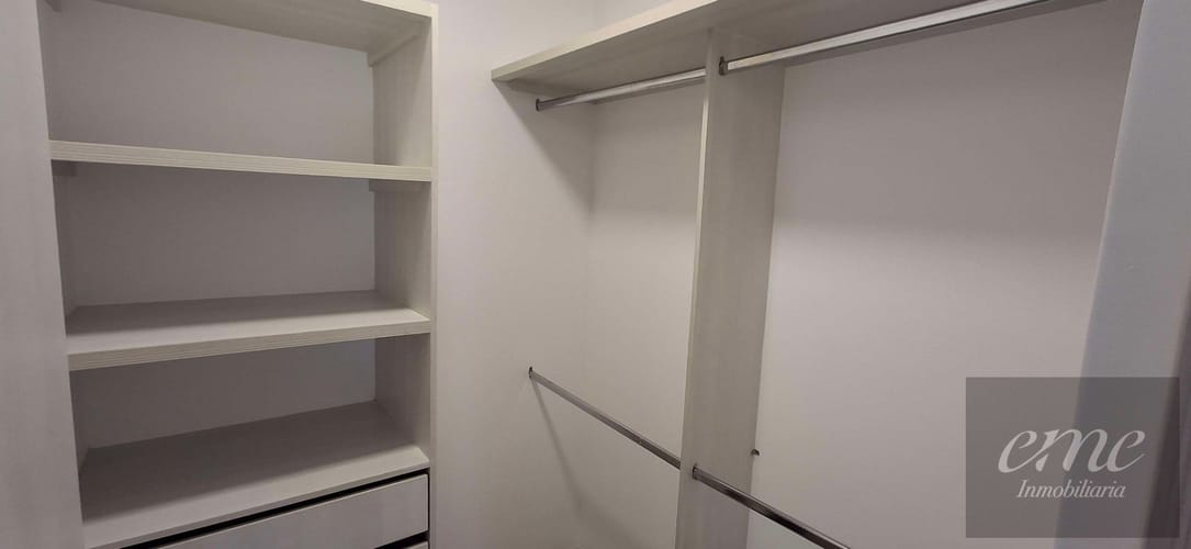 Apartaestudio en arriendo en El Poblado, Medellín, 61 m² · foto 5 de 24