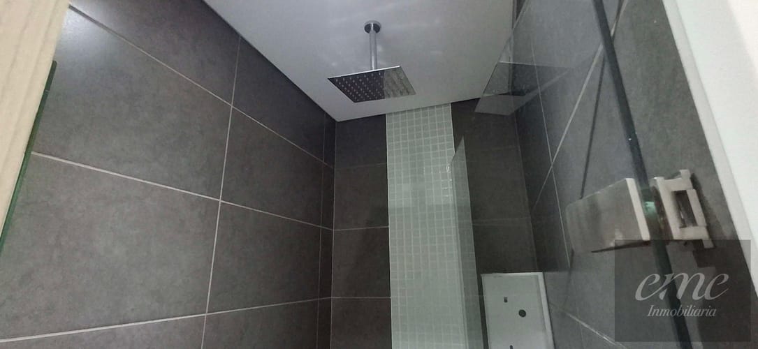 Apartaestudio en arriendo en El Poblado, Medellín, 61 m² · foto 8 de 24