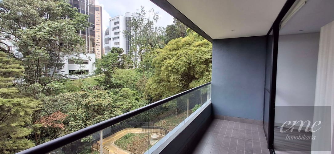 Apartaestudio en arriendo en El Poblado, Medellín, 61 m² · foto 9 de 24