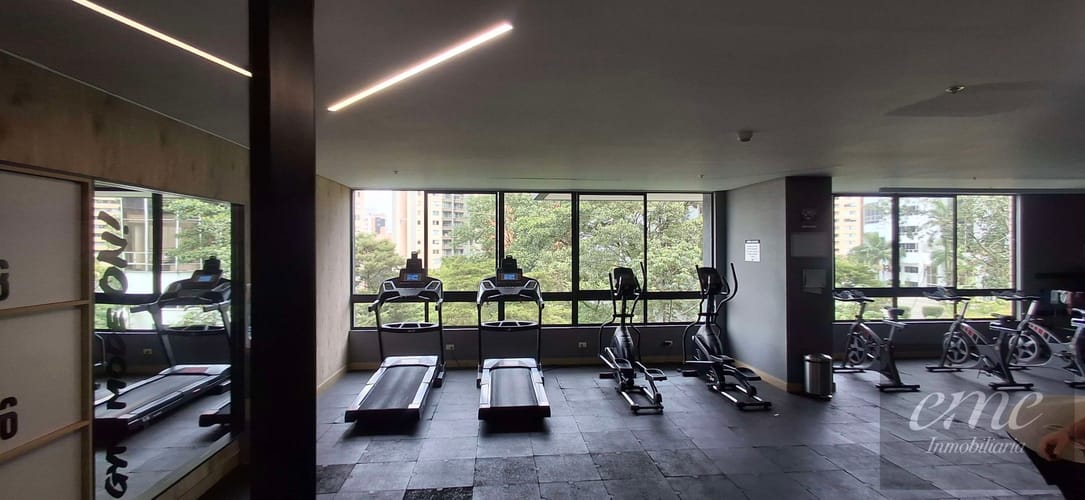 Apartaestudio en arriendo en El Poblado, Medellín, 61 m² · foto 15 de 24