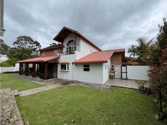 Casa de 5 alcobas en arriendo en Don Diego, El Retiro, 323 m² · foto 23 de 24