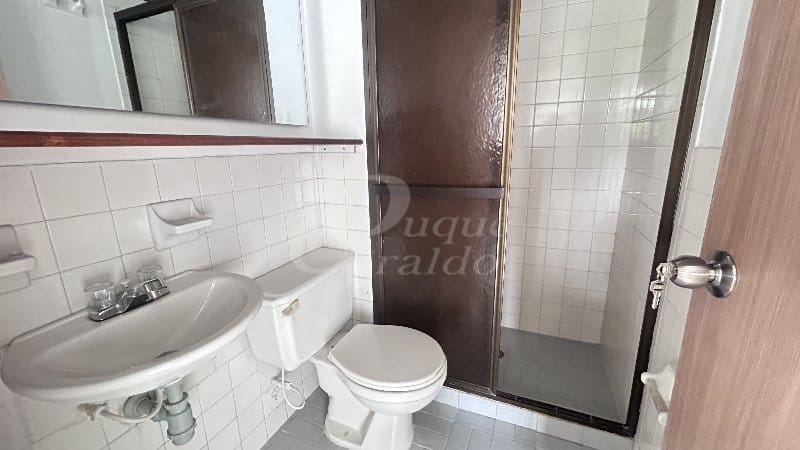 Apartamento de 2 alcobas en arriendo en Otraparte, Envigado, 70 m² · foto 10 de 11