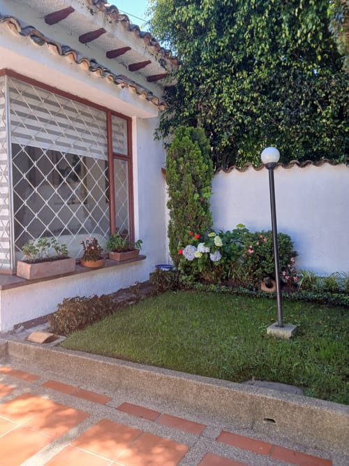 Casa de 3 alcobas en venta en Niza, Bogotá, 231 m² · foto 2 de 21