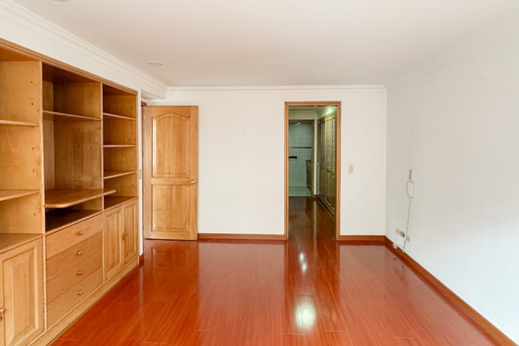 Apartamento de 3 alcobas en venta en San Gabriel Norte Ii, Bogotá, 201 m² · foto 10 de 24